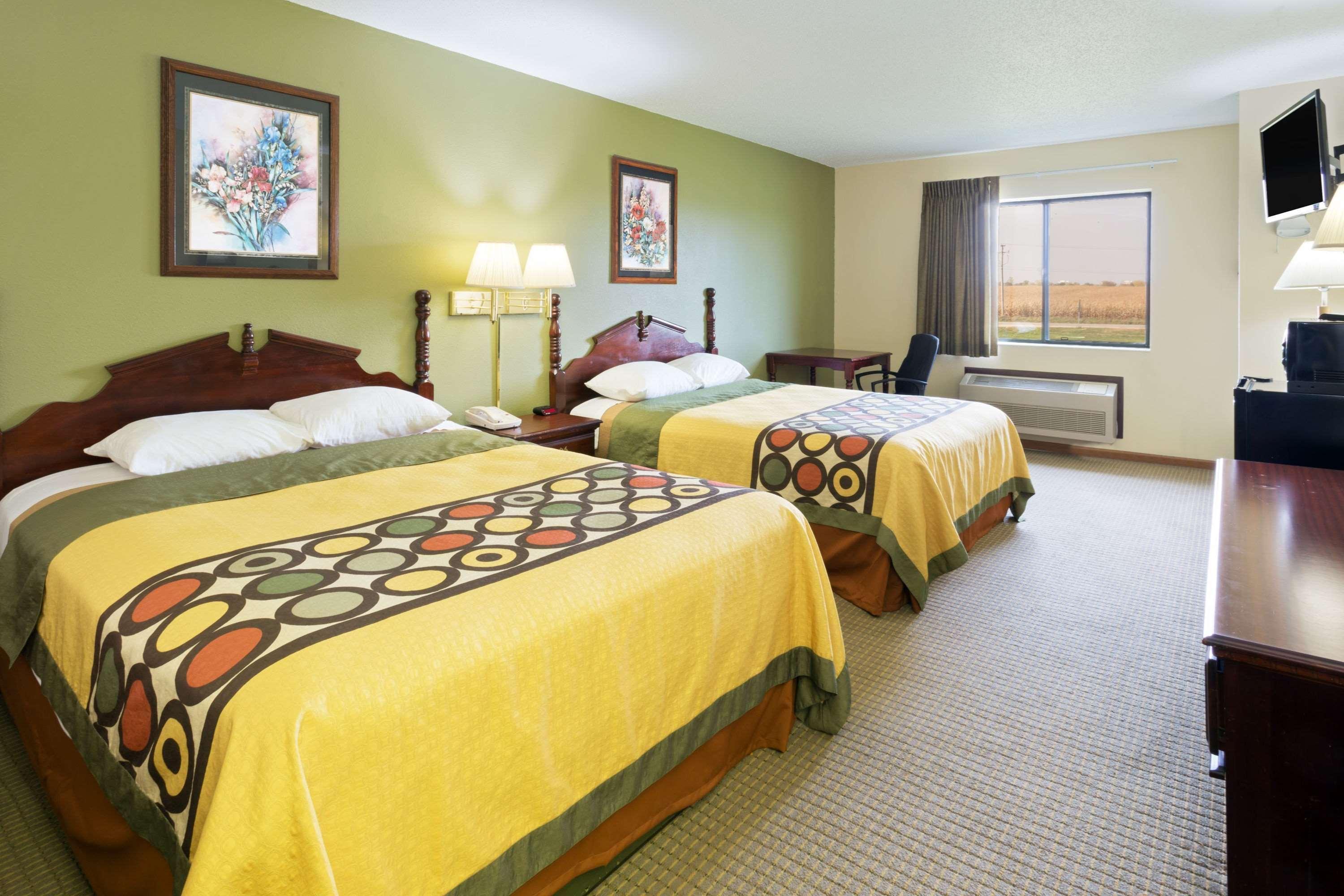 Super 8 By Wyndham Il Hotel