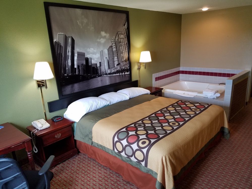 Super 8 By Wyndham Il Hotel 2*
