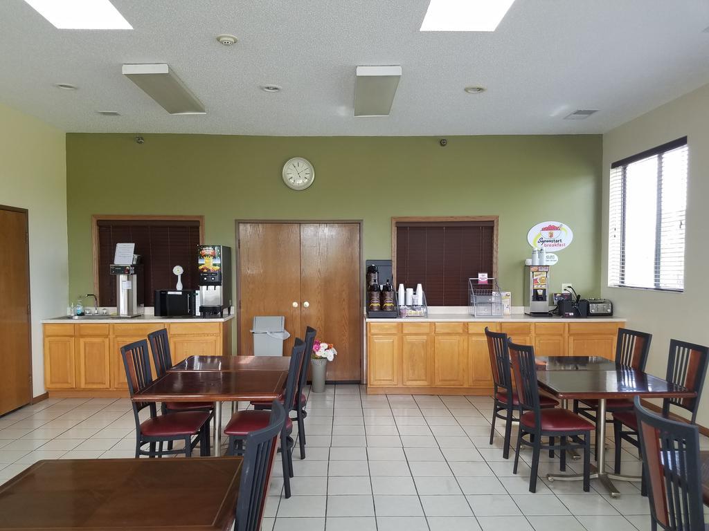 Hotel Super 8 By Wyndham Il 2*
