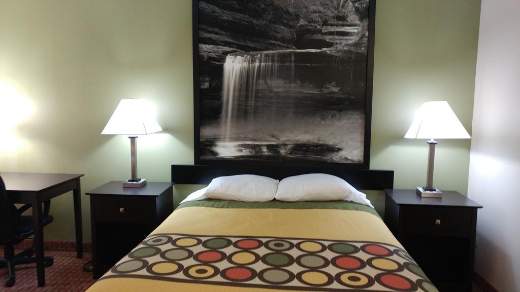 Super 8 By Wyndham Il