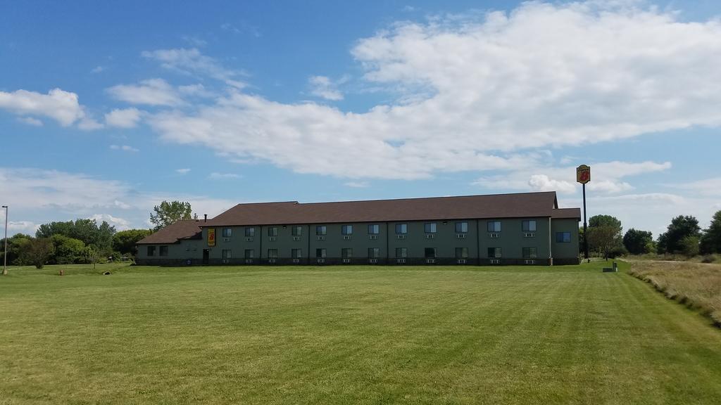 Super 8 By Wyndham Il DeKalb