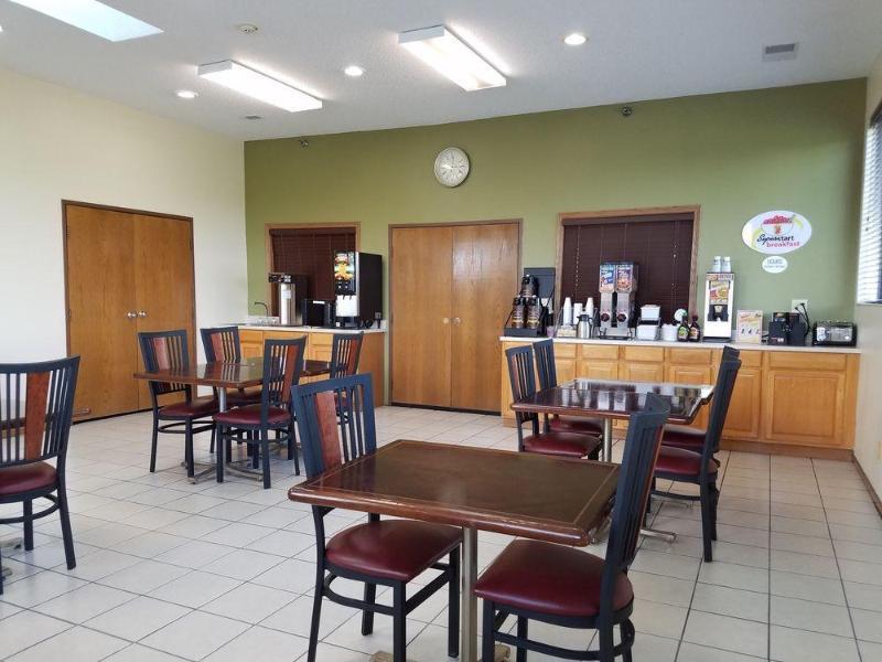 Hotel Super 8 By Wyndham Il 2*