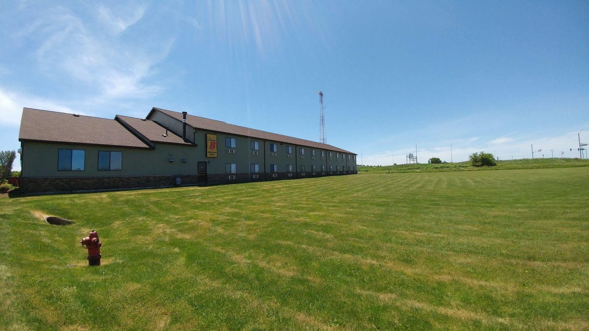 Hotel Super 8 By Wyndham Il 2*