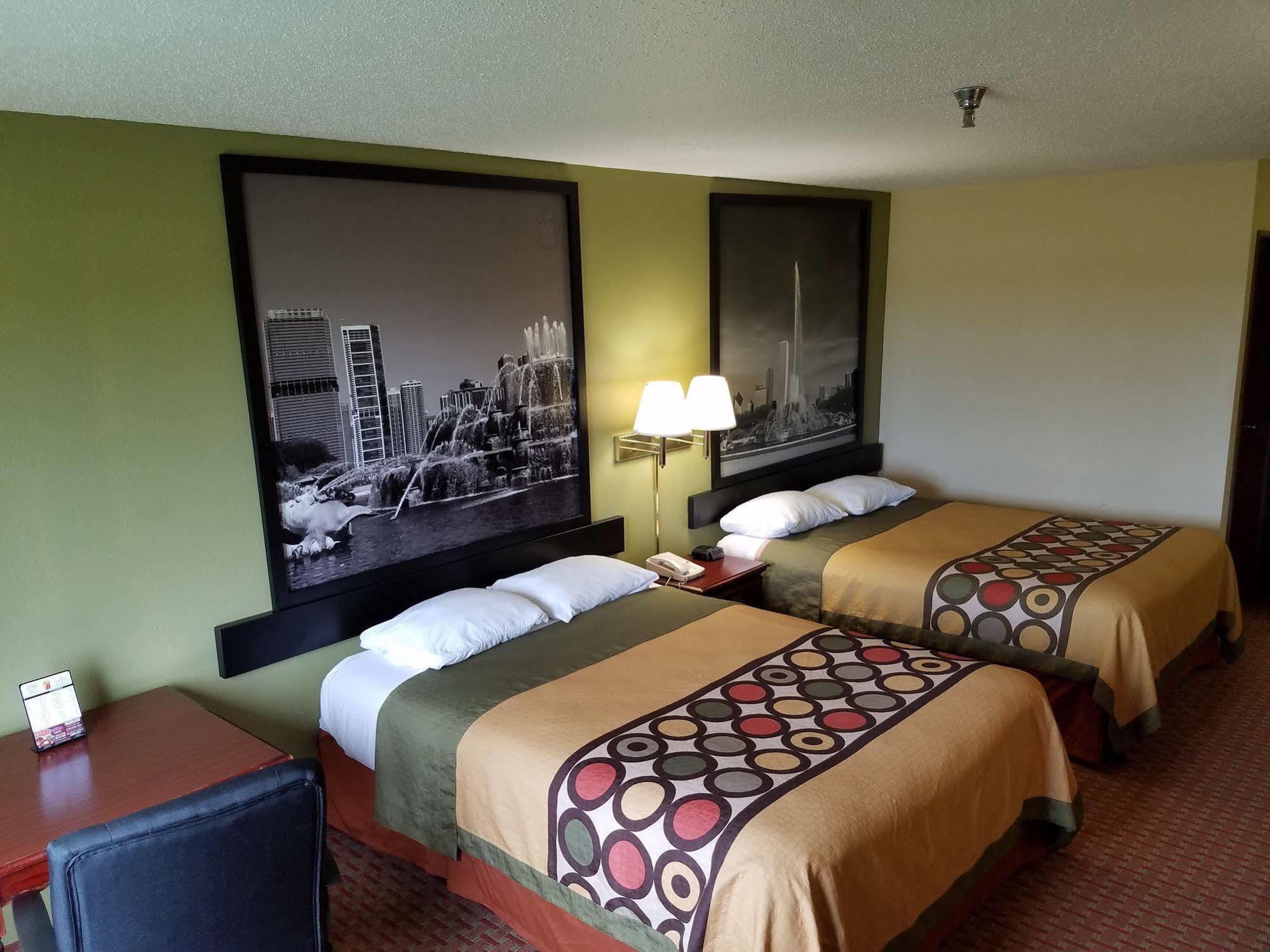 Hotel Super 8 By Wyndham Il 2*
