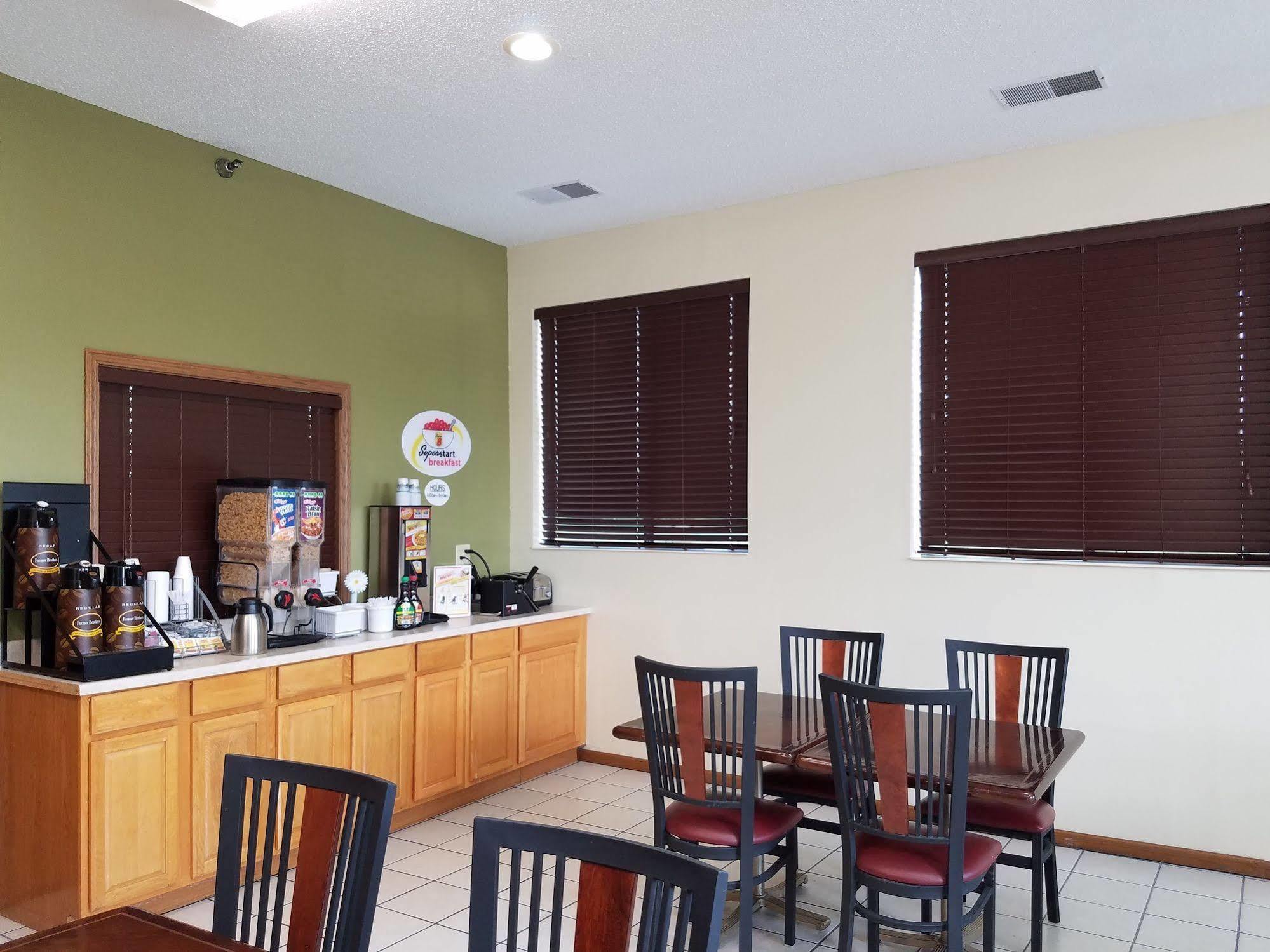 Super 8 By Wyndham Il 2* DeKalb
